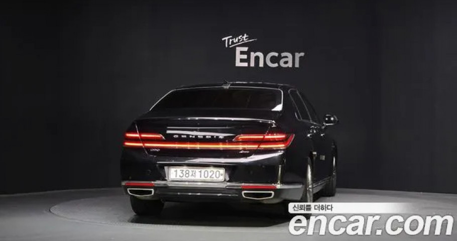 Genesis G90 