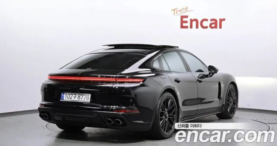 Porsche Panamera 