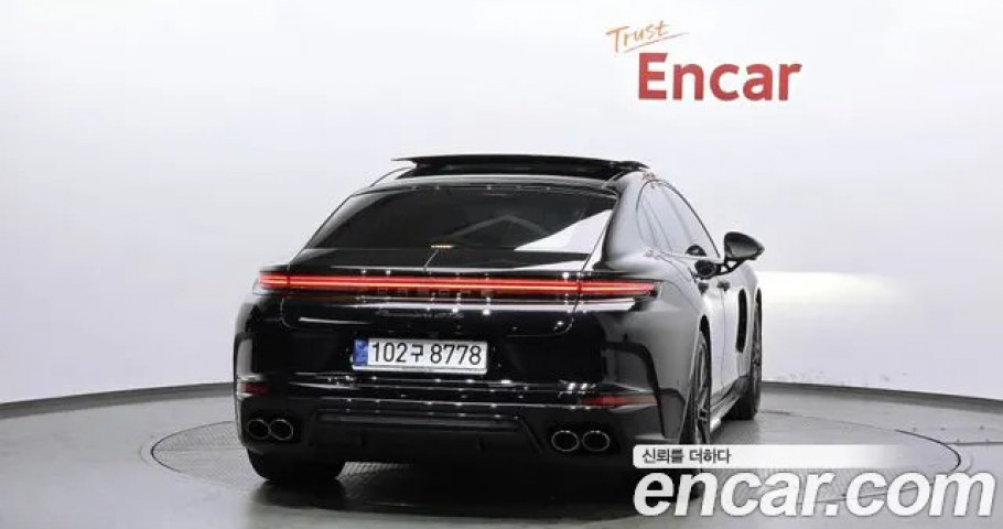 Porsche Panamera 