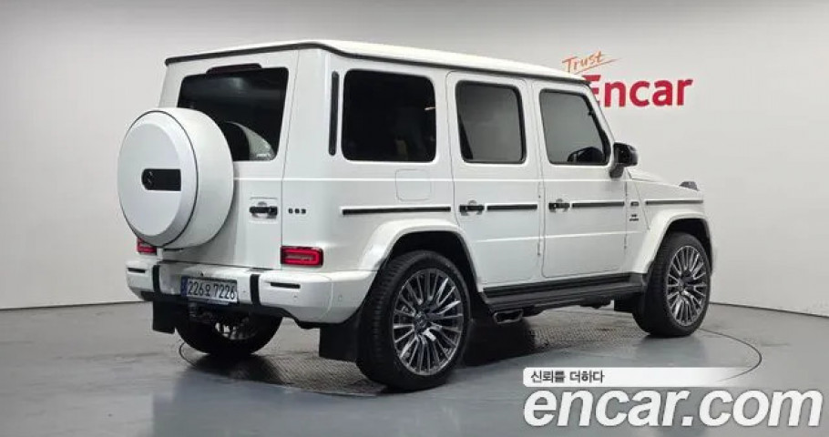 Mercedes-Benz G-Class 