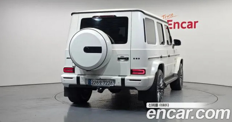 Mercedes-Benz G-Class 