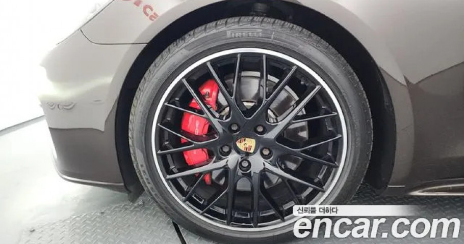 Porsche Panamera 