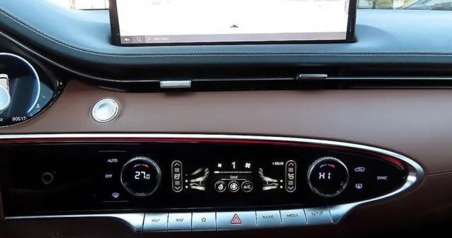 Genesis Gv70 