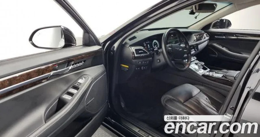 Genesis G90 