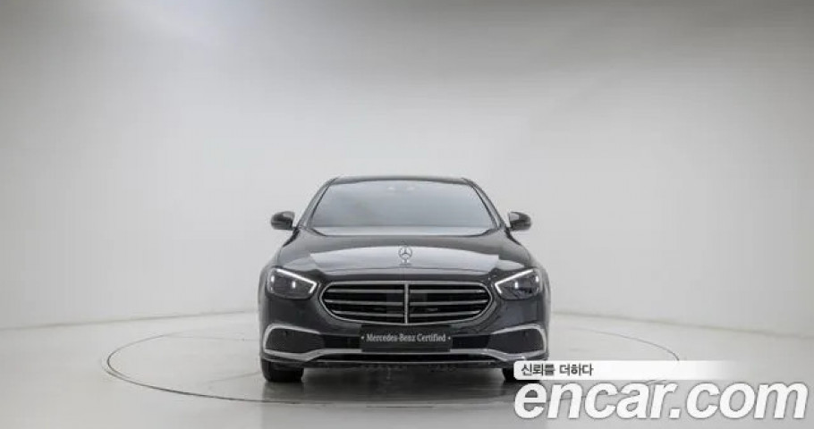 Mercedes-Benz E-Class 