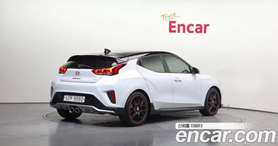 Hyundai Veloster 