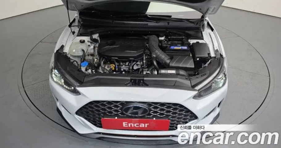 Hyundai Veloster 