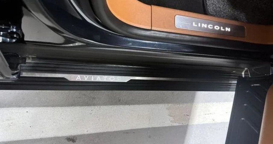 Lincoln Aviator 