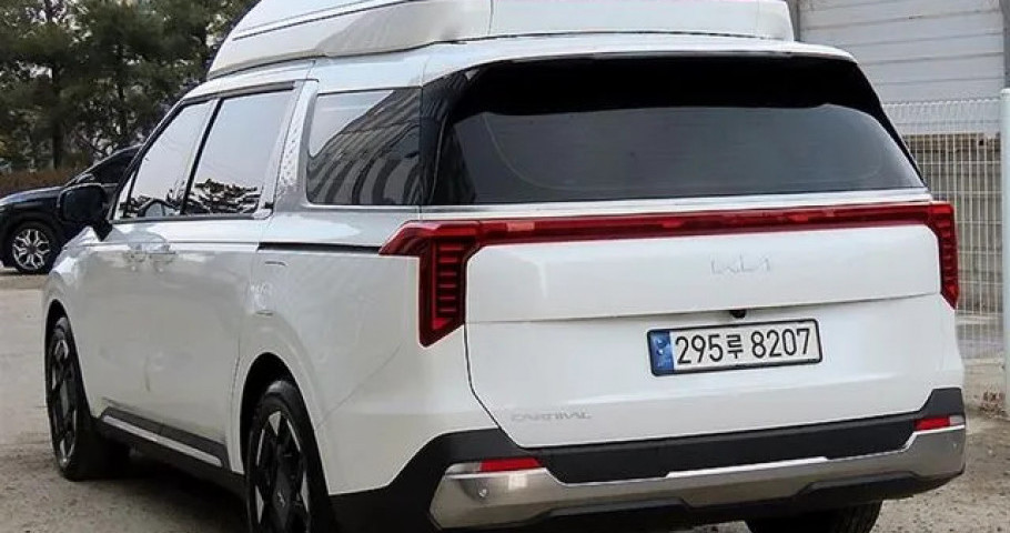 Kia Carnival 