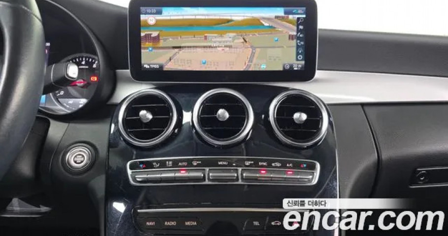Mercedes-Benz C-Class 