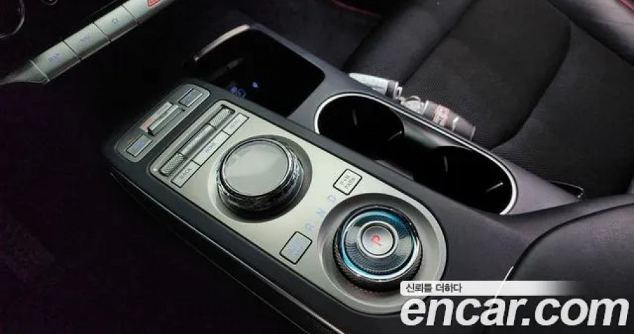 Genesis Gv70 