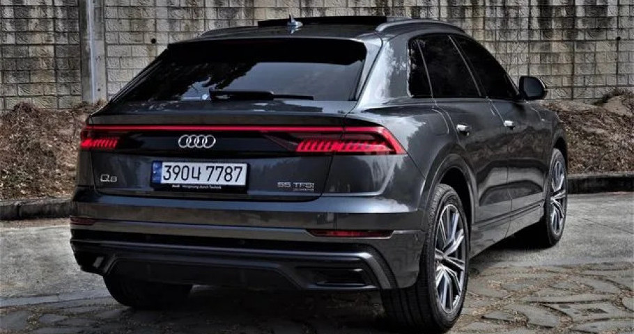 Audi Q8 