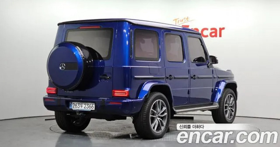 Mercedes-Benz G-Class 
