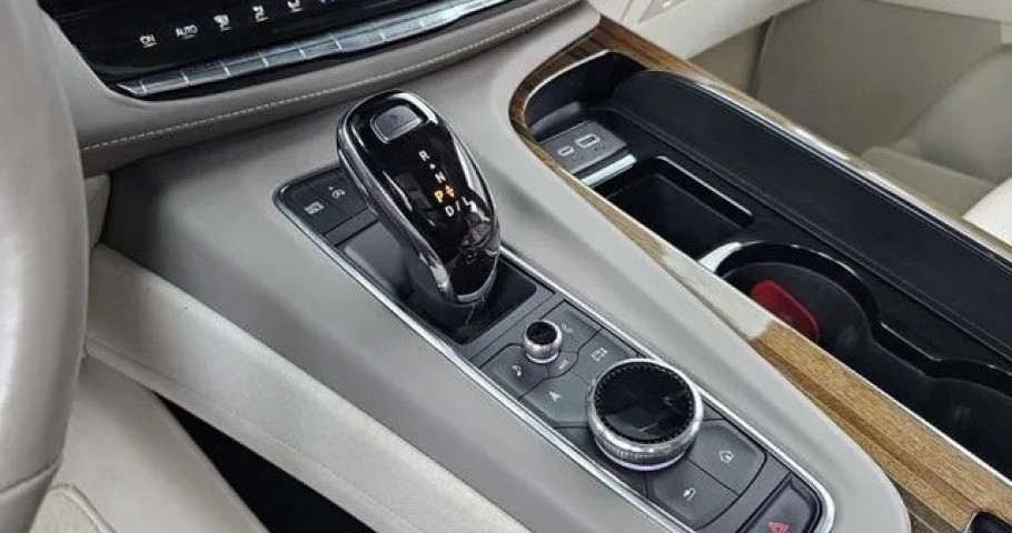 Cadillac Escalade 
