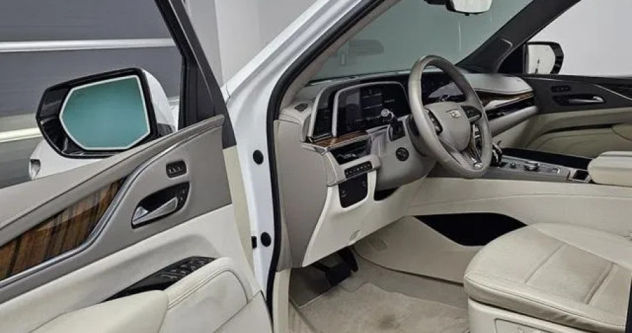 Cadillac Escalade 