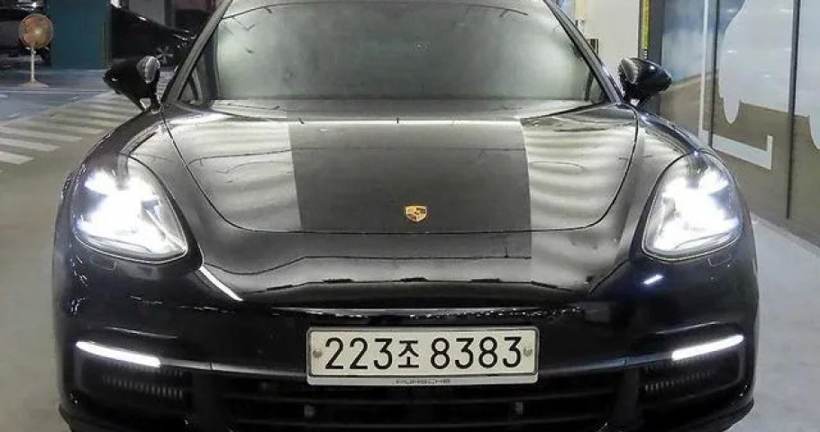 Porsche Panamera 
