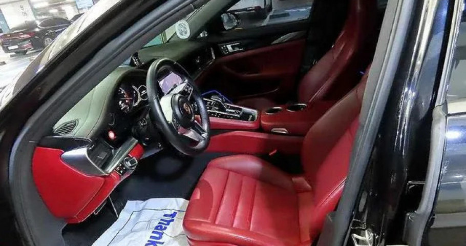 Porsche Panamera 