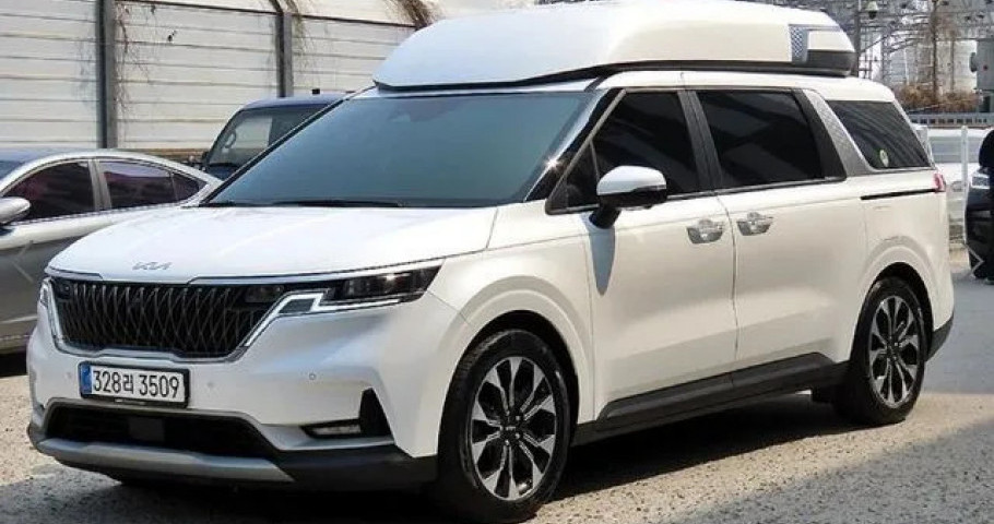 Kia Carnival 