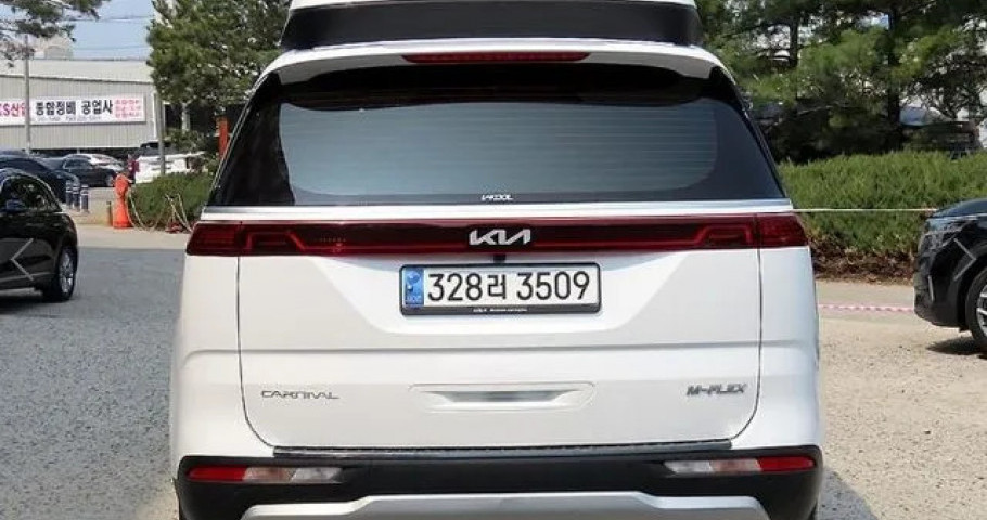 Kia Carnival 