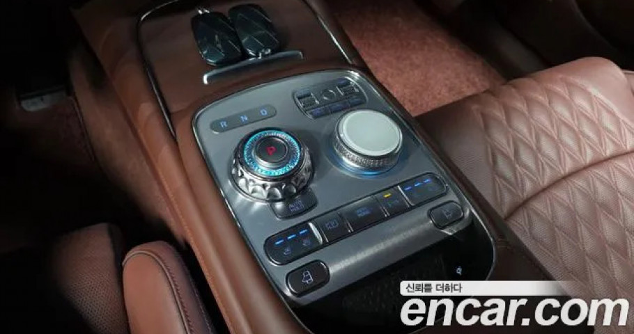 Genesis G90 
