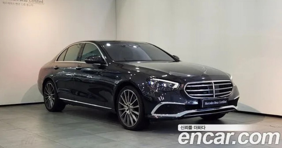 Mercedes-Benz E-Class 