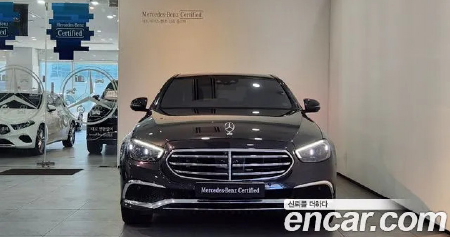 Mercedes-Benz E-Class 