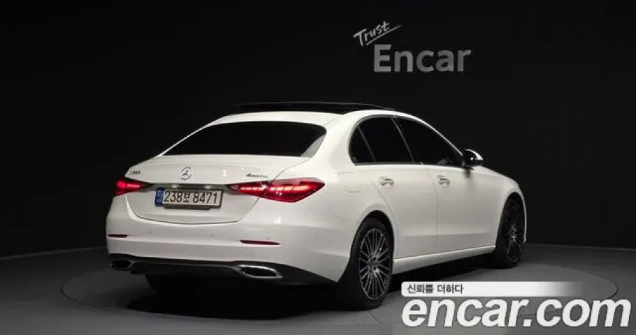 Mercedes-Benz C-Class 