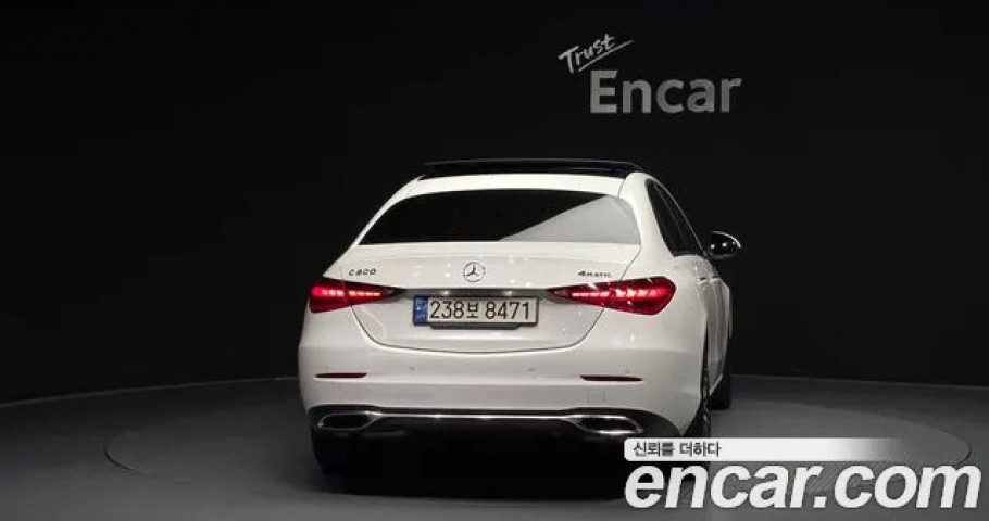 Mercedes-Benz C-Class 