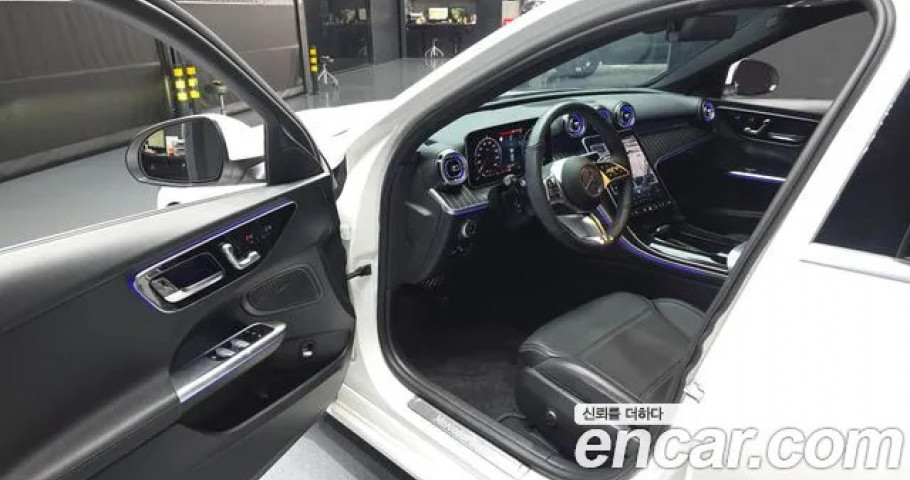 Mercedes-Benz C-Class 