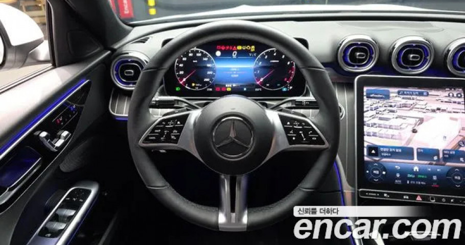 Mercedes-Benz C-Class 