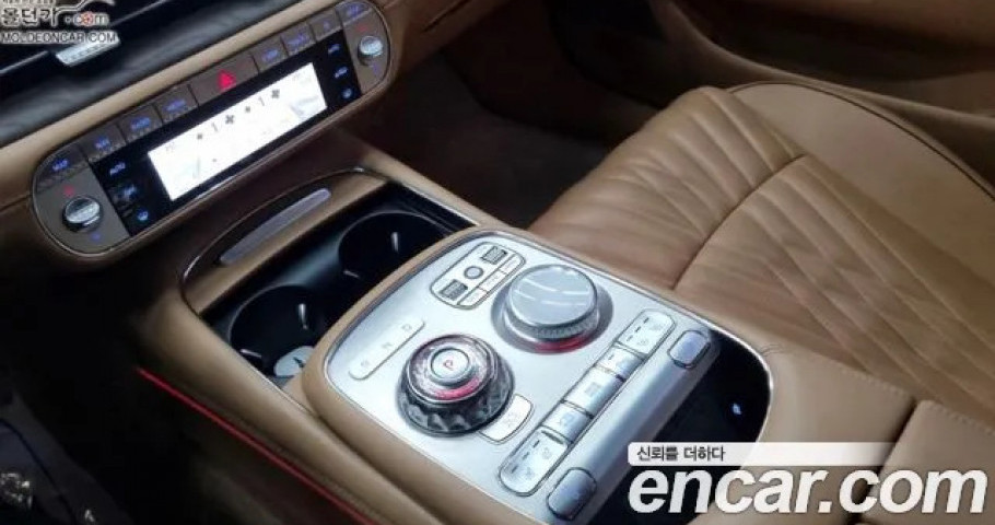 Genesis G90 