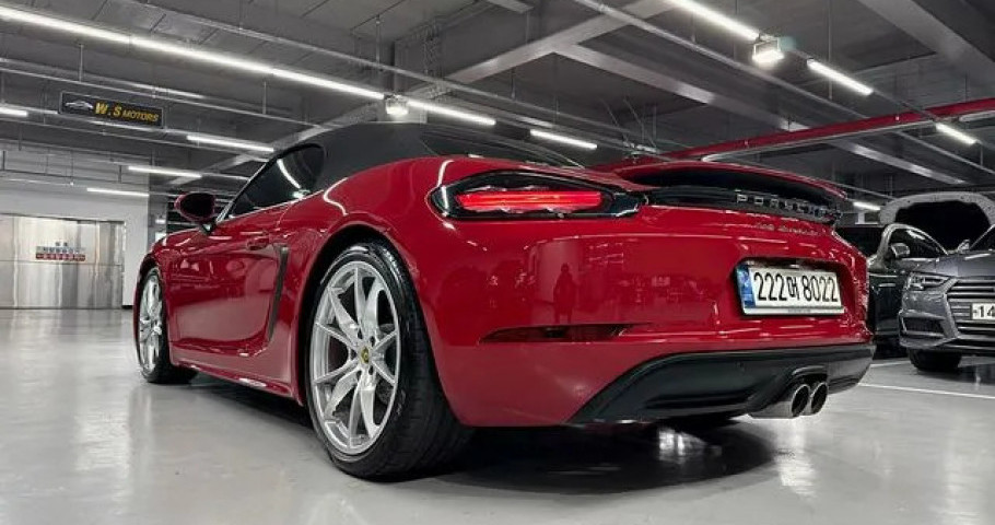 Porsche 718 