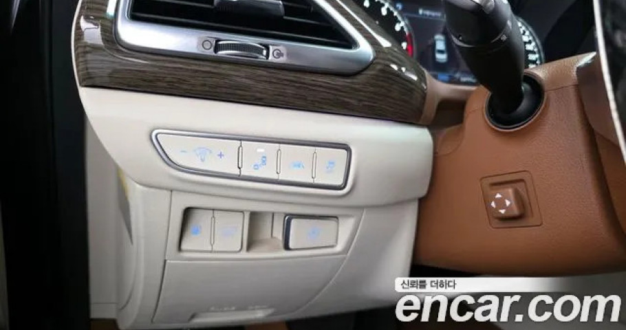 Genesis G90 