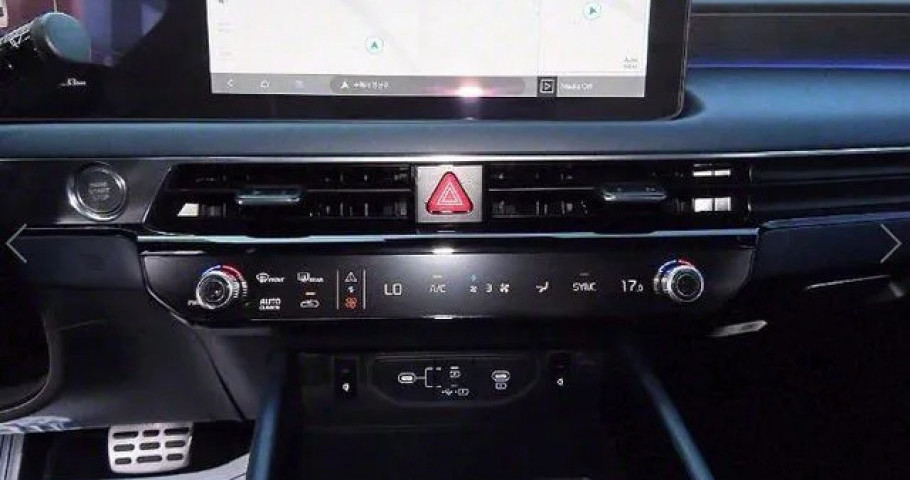 Kia K8 