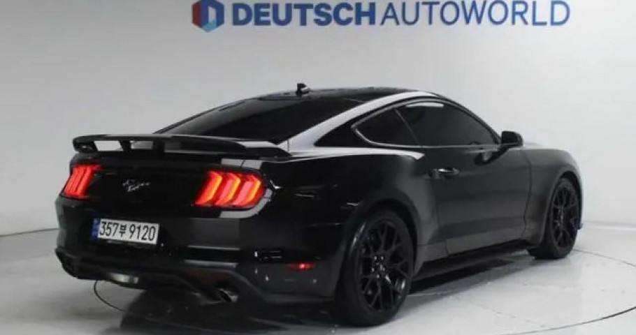 Ford Mustang 
