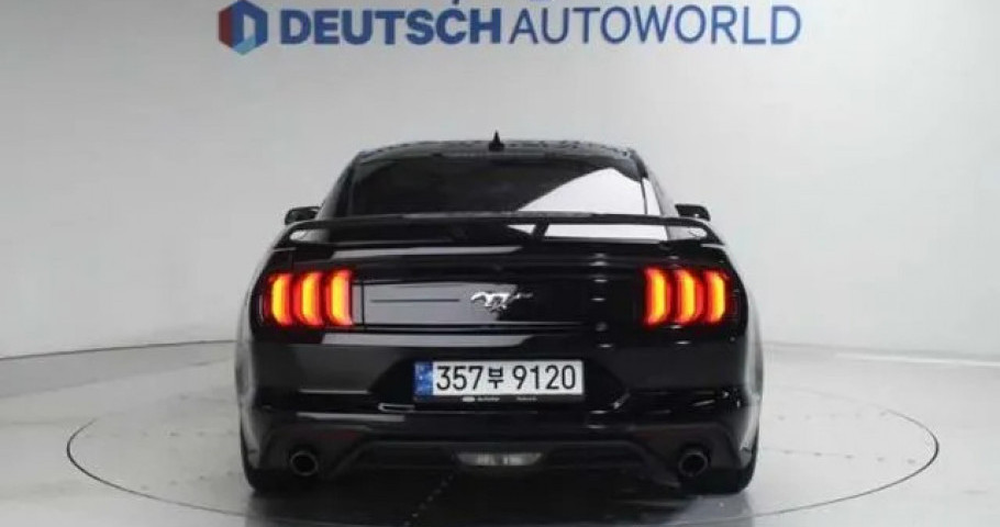 Ford Mustang 