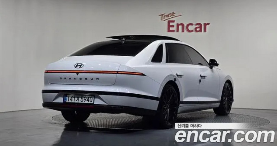 Hyundai Grandeur 