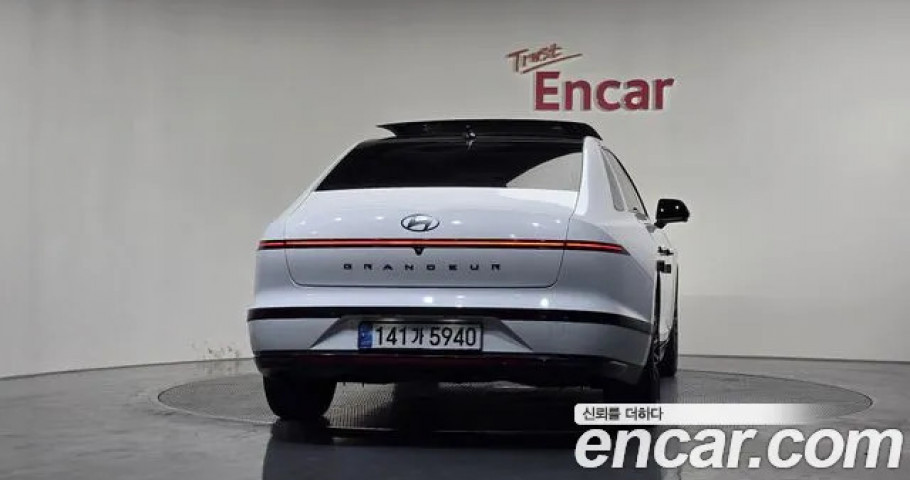 Hyundai Grandeur 