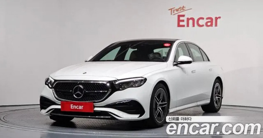 Mercedes-Benz E-Class 