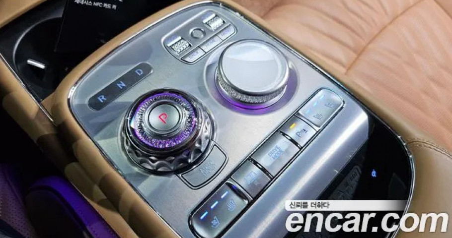 Genesis G90 