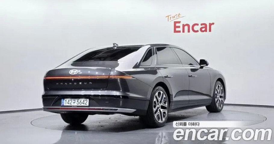 Hyundai Grandeur 
