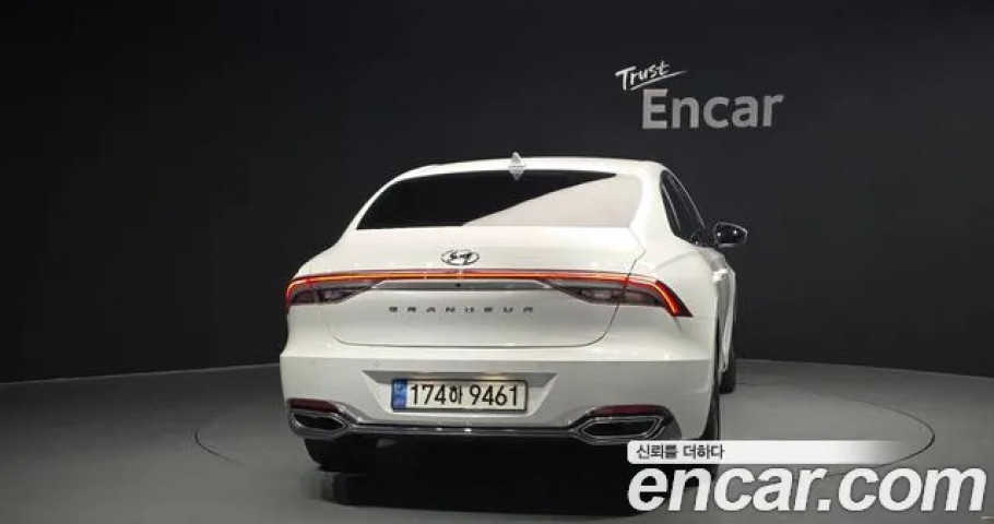 Hyundai Grandeur 