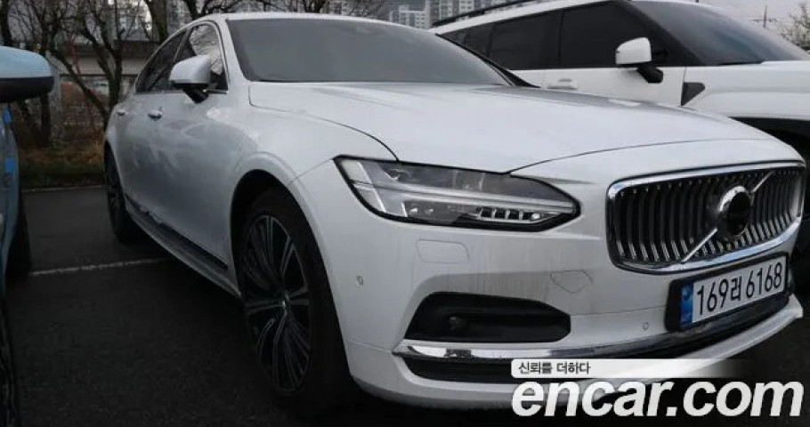 Volvo S90 