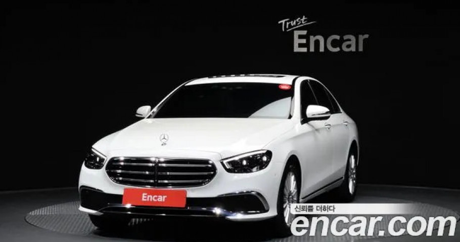 Mercedes-Benz E-Class 