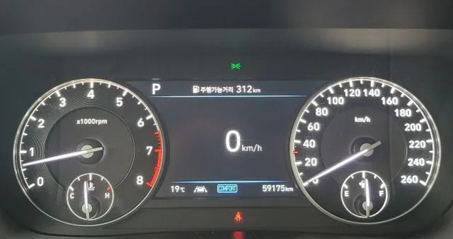 Genesis G90 
