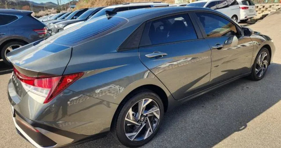 Hyundai Avante (Elantra) 