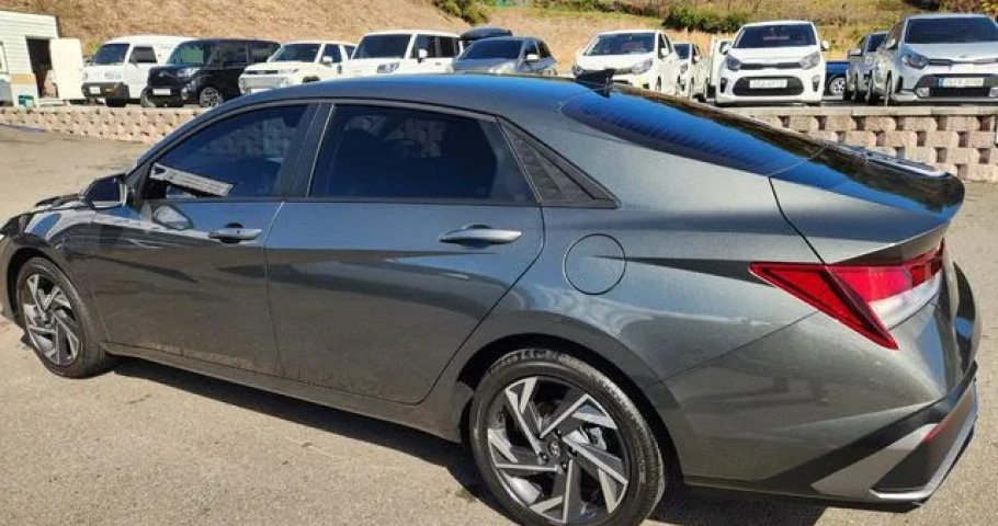 Hyundai Avante (Elantra) 