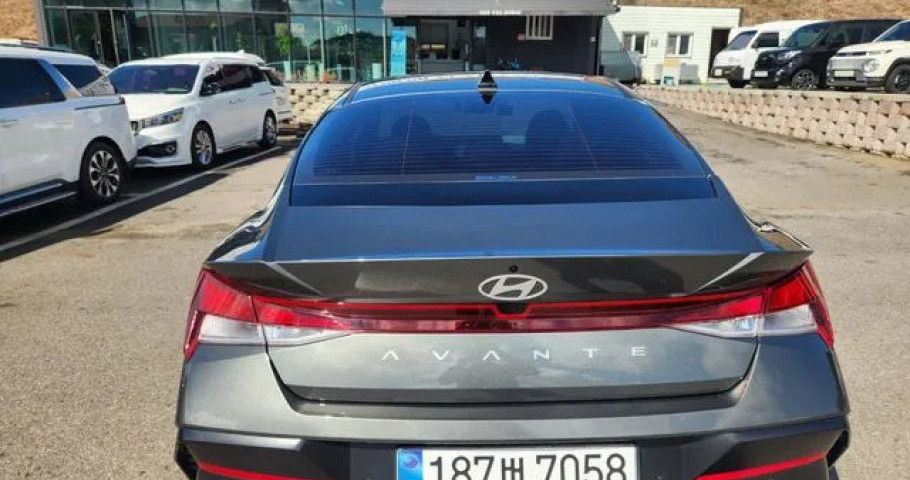 Hyundai Avante (Elantra) 