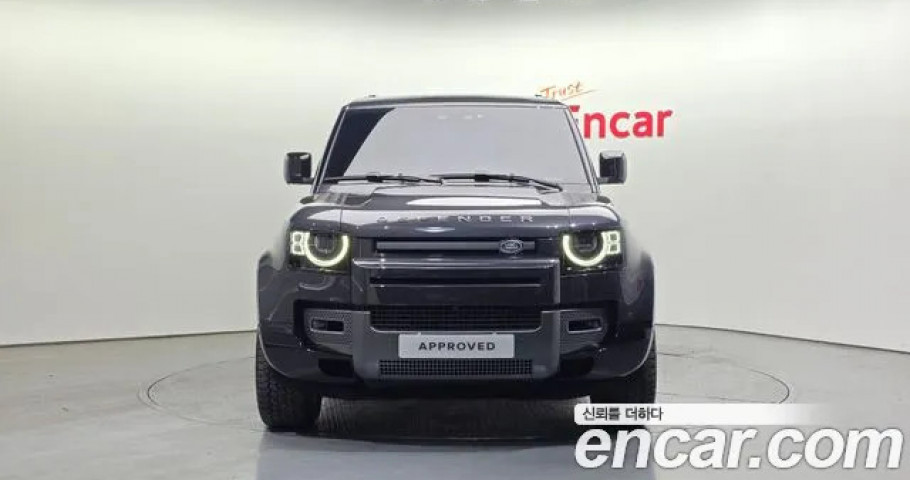 Land Rover Defender 