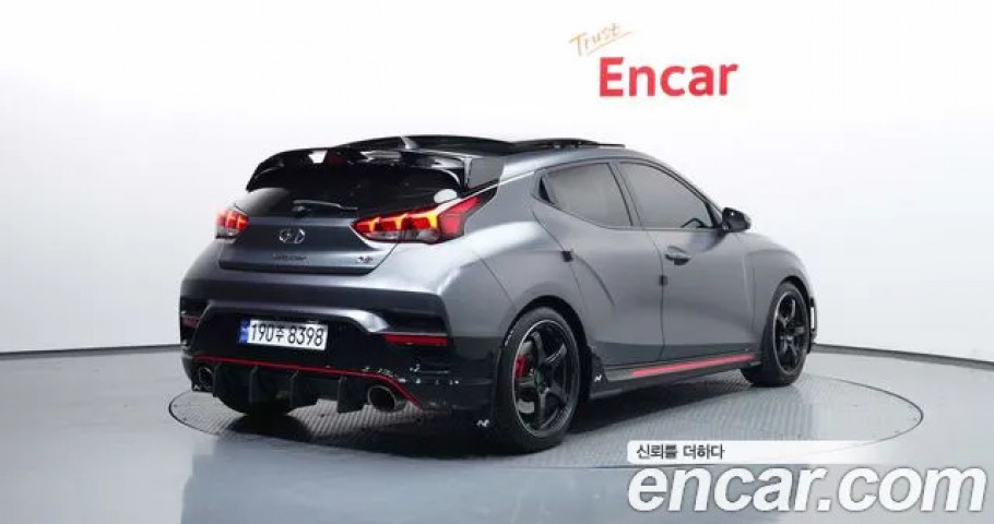 Hyundai Veloster 
